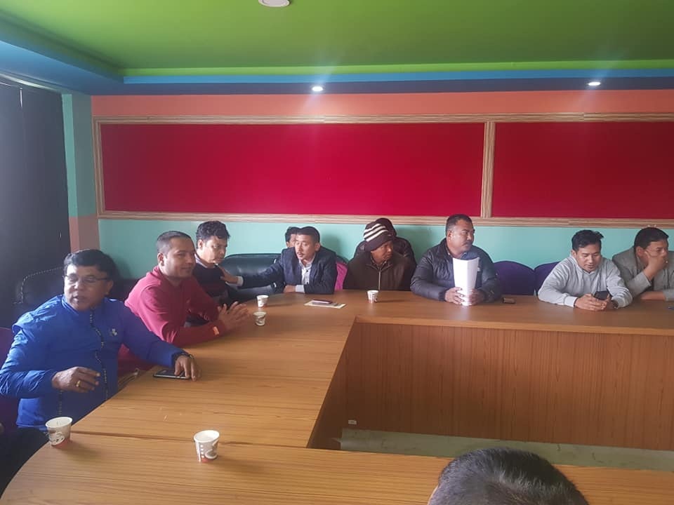 सिन्धुली निर्माण व्यवसायी संघले निर्माण कार्य ठप्प पार्ने