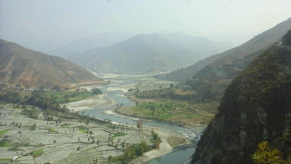 सुनकोसी नदीको तटिय क्षेत्रमा बस्ने परिवारलाई सुरक्षित स्थानमा सर्न आग्रह