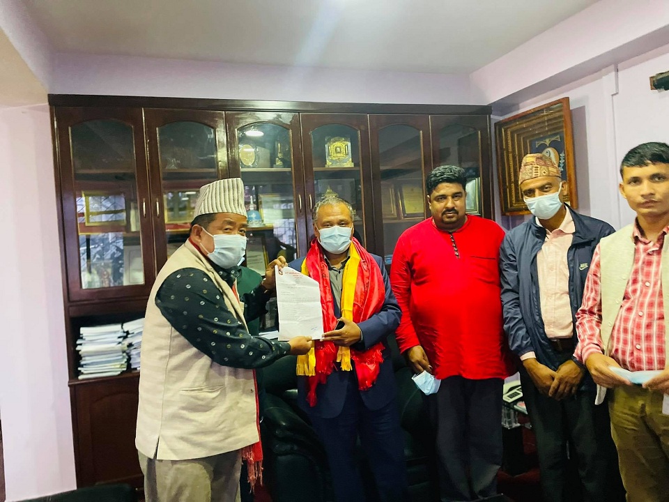 मरिण गाउँपालिका अध्यक्ष बम्जनको विद्युत विस्तारगर्न माग
